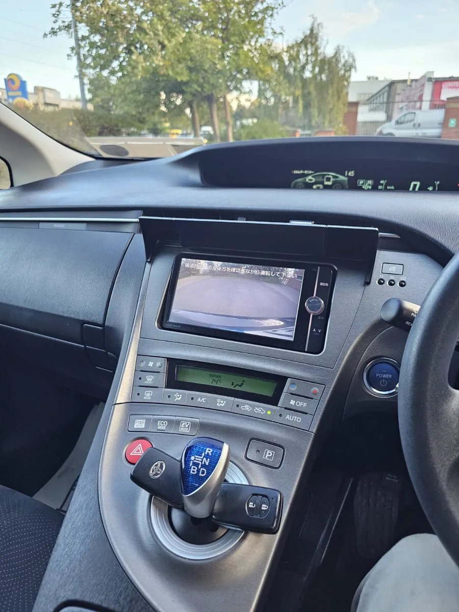 Toyota Prius 2013 Automatic Hybrid - Image 3