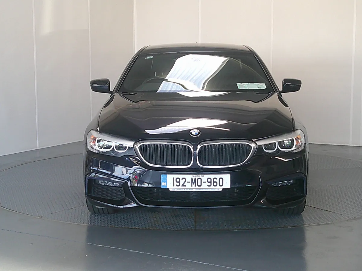 BMW 5-Series 2019 - Image 2