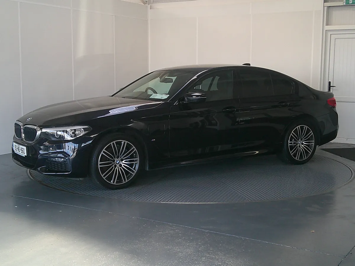 BMW 5-Series 2019 - Image 3