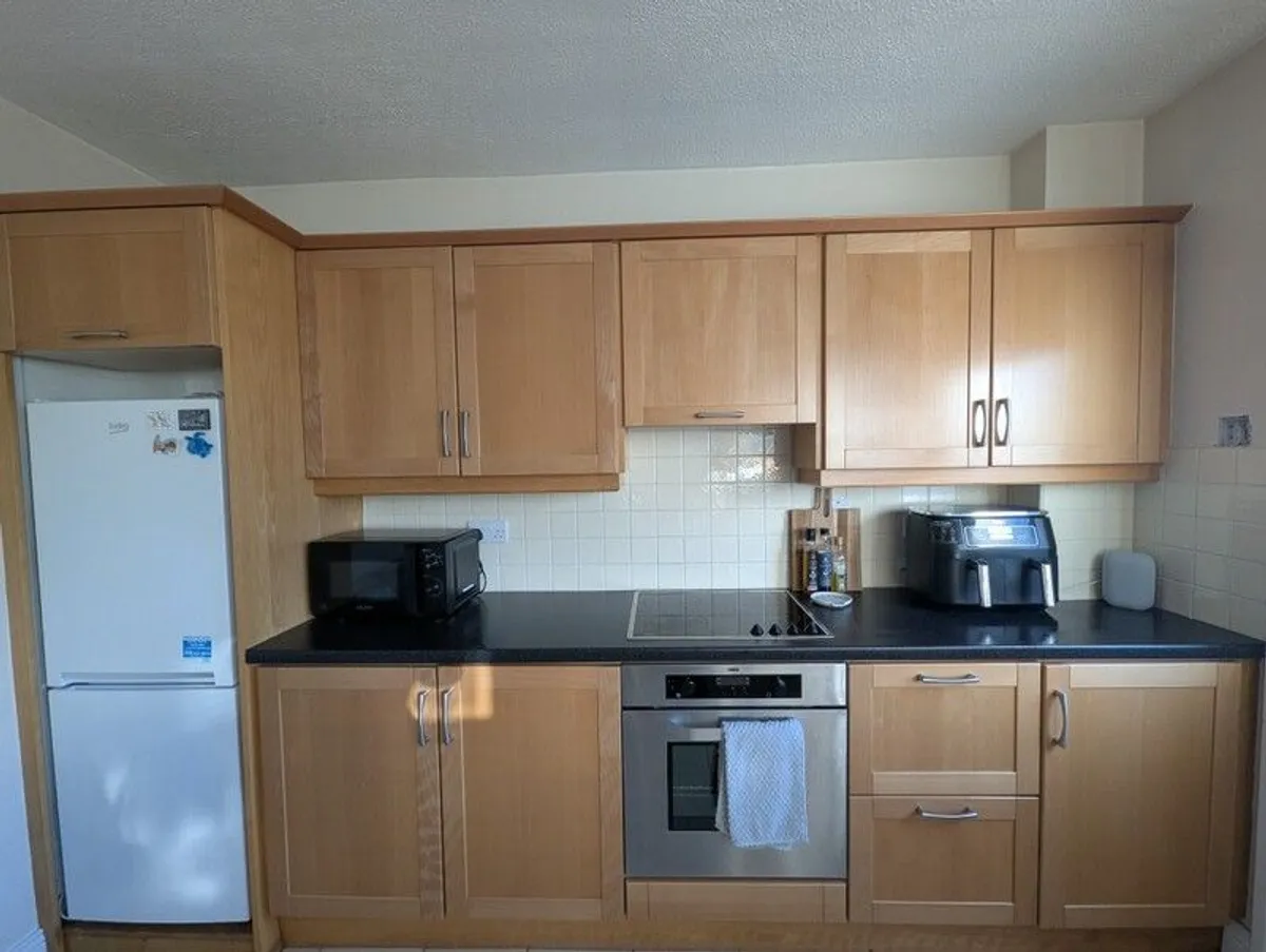 Kitchen and Appliances - Image 1
