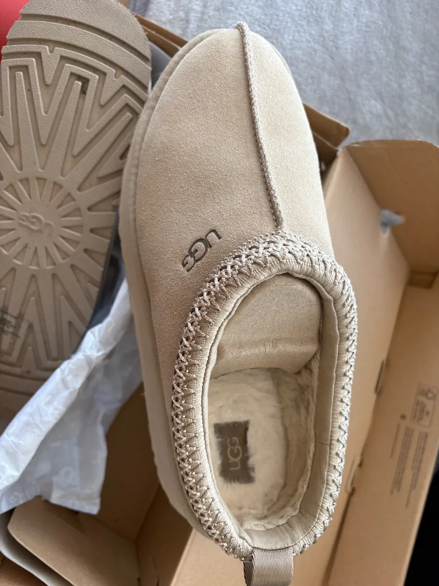 Ugg - Image 3