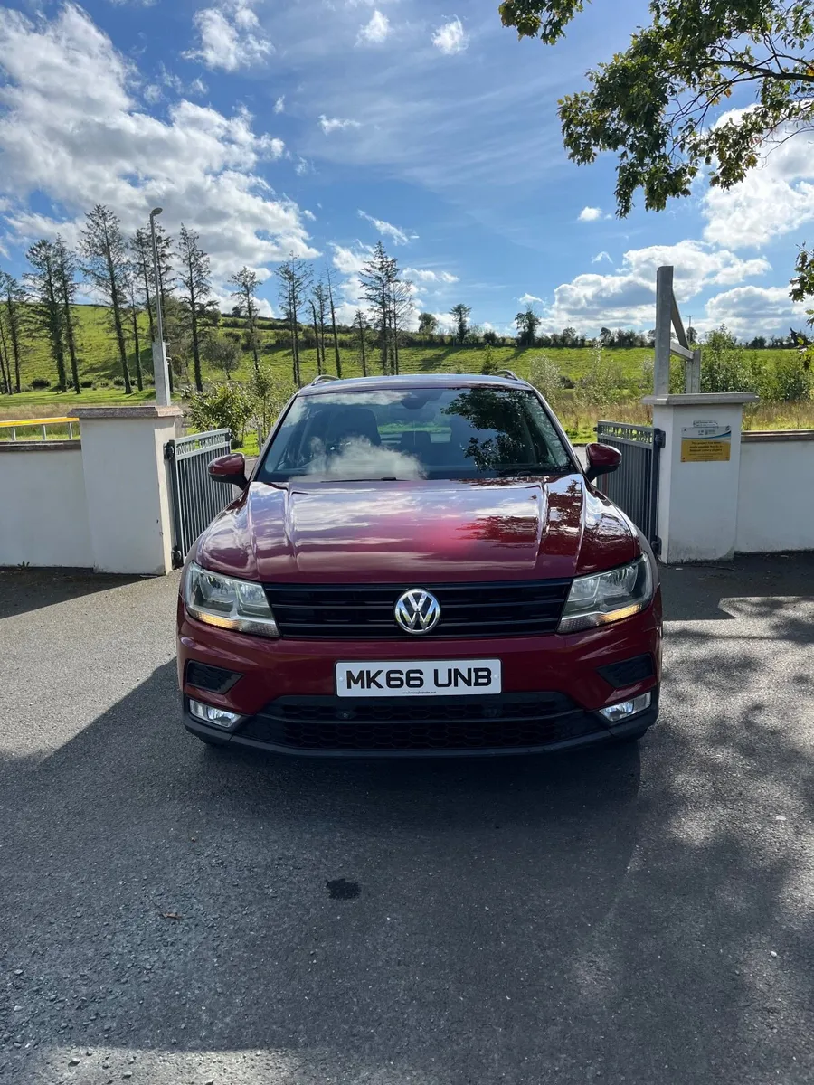Volkswagen Tiguan 2016 - Image 2