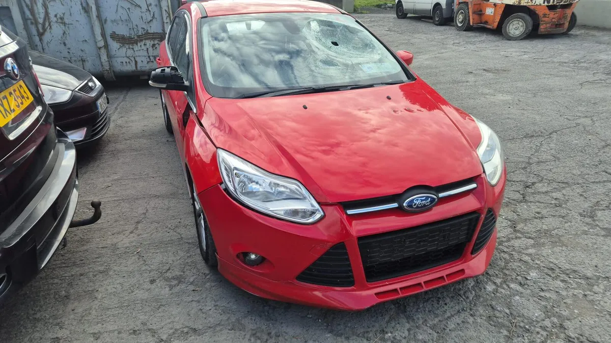 2013 FORD FOCUS 1.0 PETROL FOR BREAKING - Image 1