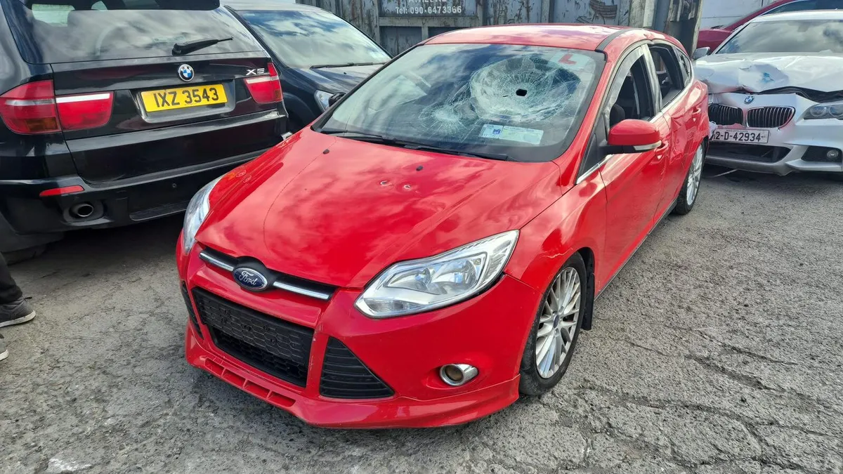 2013 FORD FOCUS 1.0 PETROL FOR BREAKING - Image 2