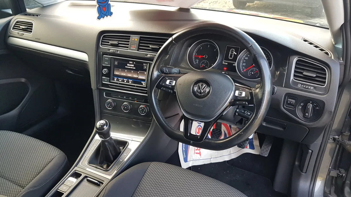 Volkswagen Golf VAN 115BHP RED I MINT VAT INVOICE - Image 4