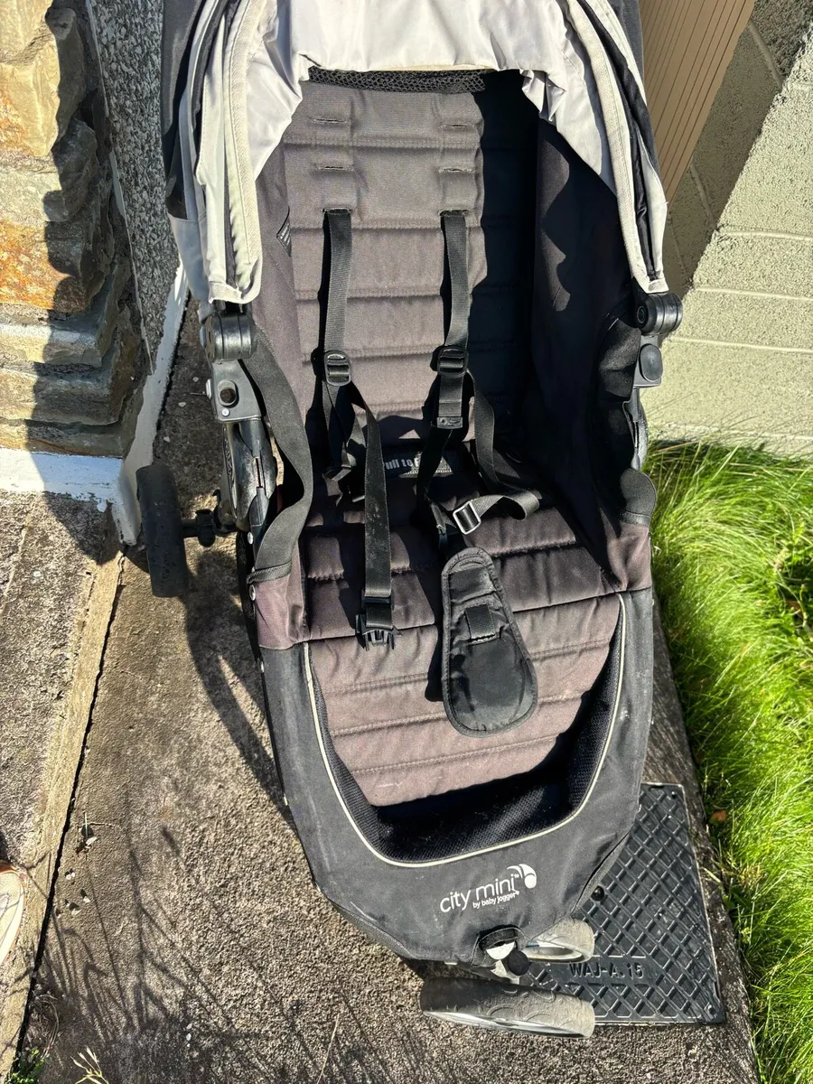 City mini stroller - Image 3