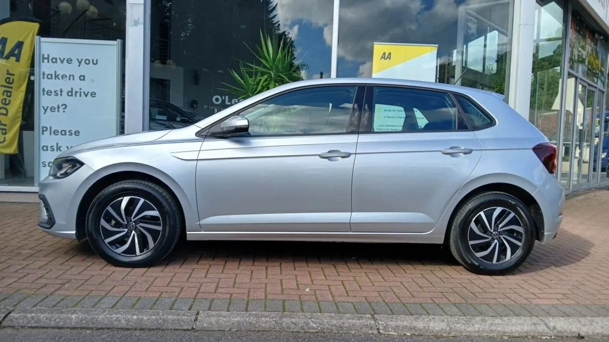 Volkswagen Polo Polo Life 1.0 TSI 95hp M5f  Rear - Image 4