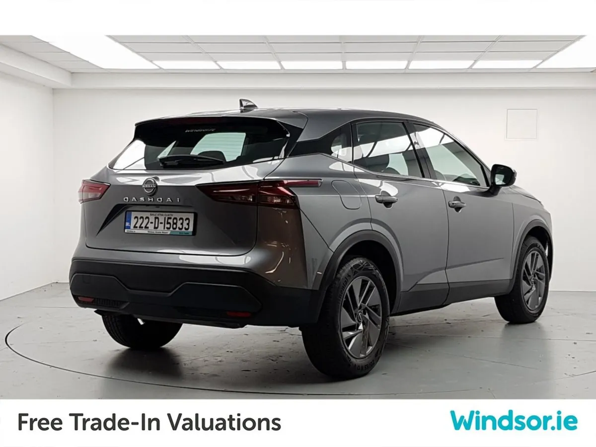 Nissan QASHQAI 1.3 PET Mild Hybrid SV - Image 3