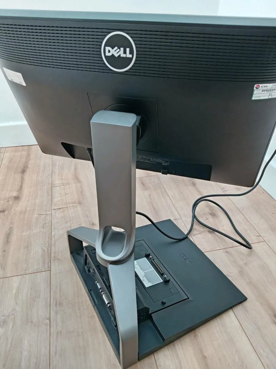 Dell 22 inch monitor - Image 4