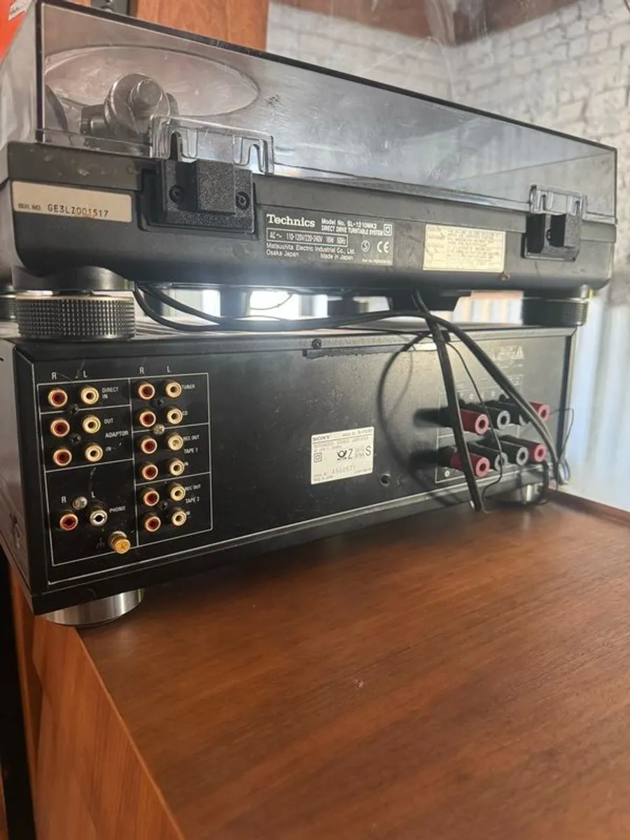 Sony TA-550ES stereo amplifier - Image 3