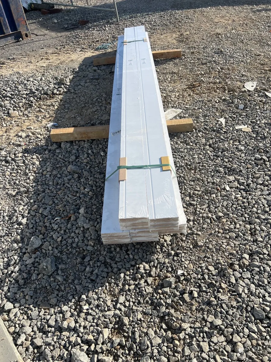 Skirting - Image 1