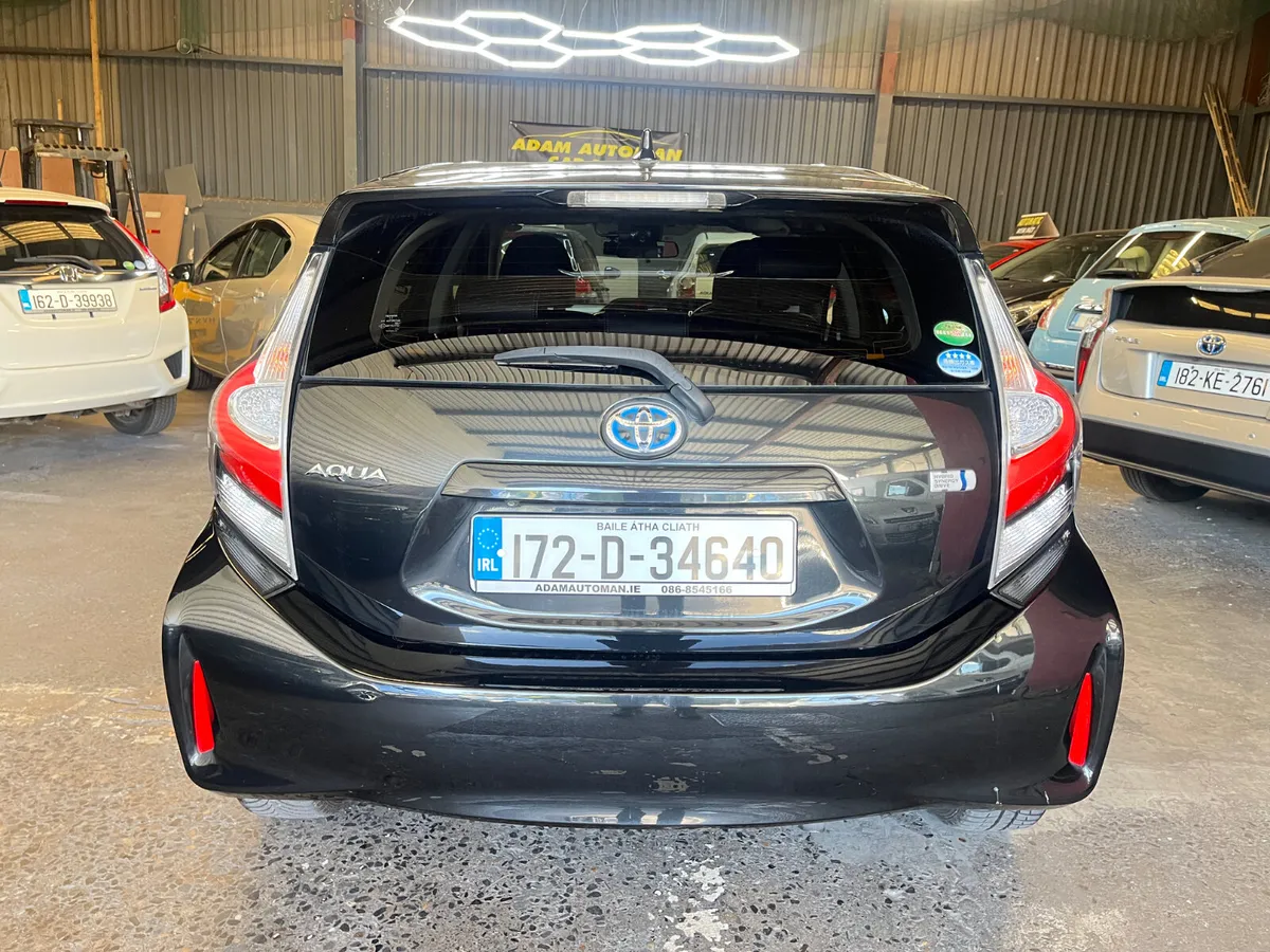 Toyota Aqua 2017 top specs - Image 4
