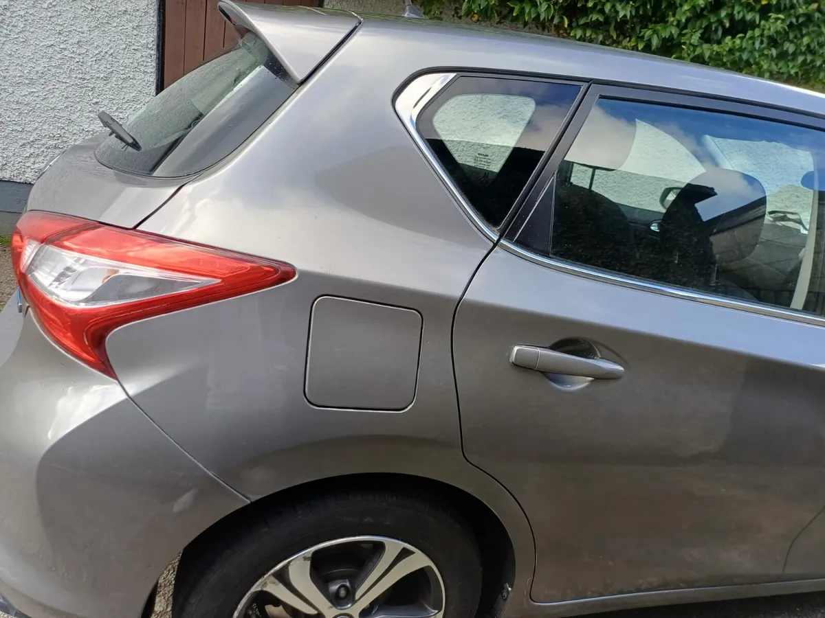 Car - Image 1