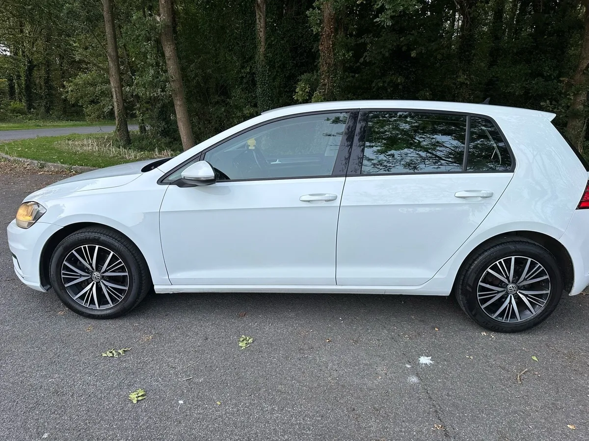 Volkswagen Golf - Image 3
