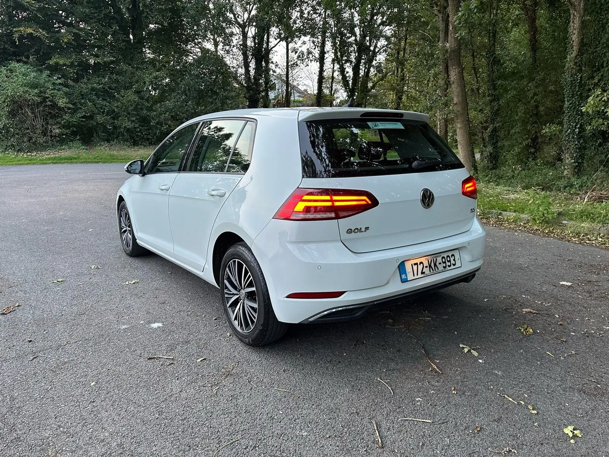 Volkswagen Golf - Image 4