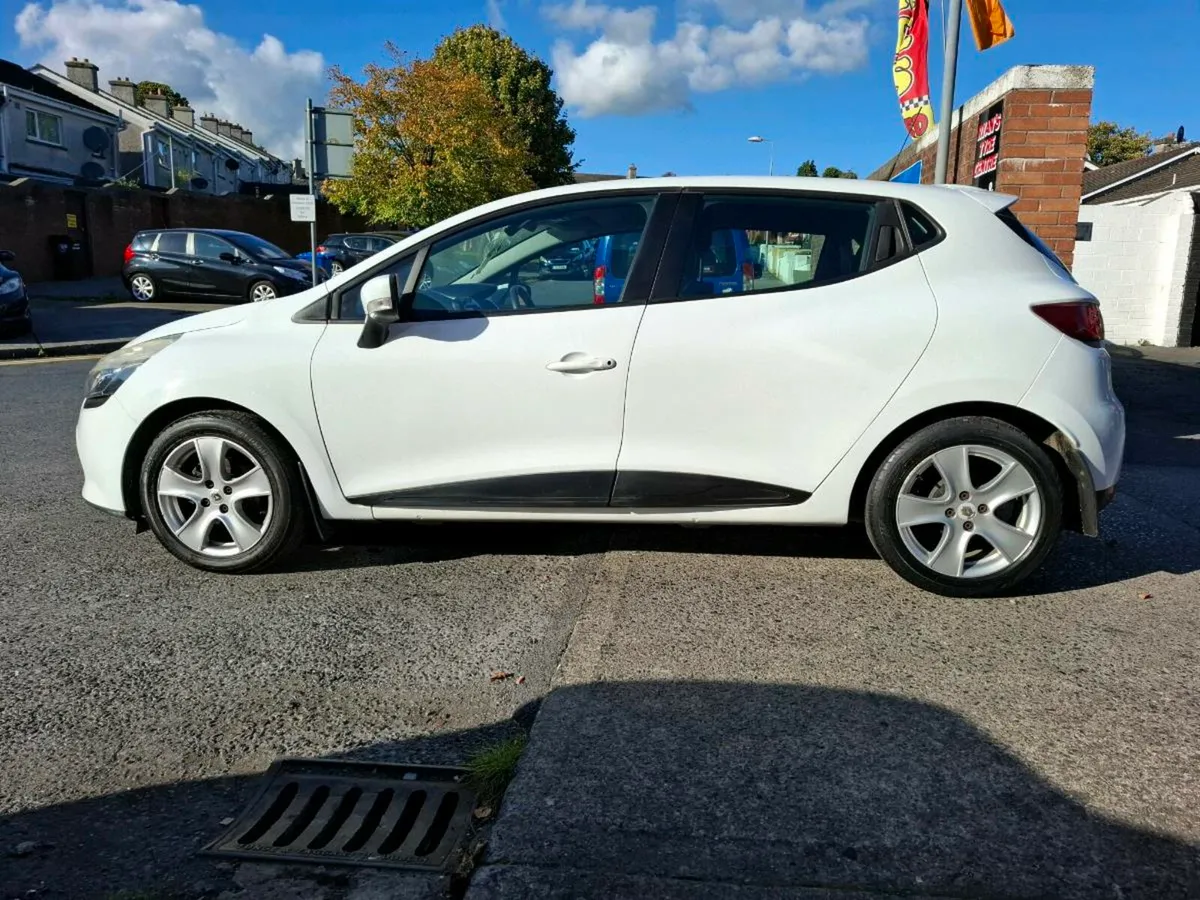 Renault clio - Image 4
