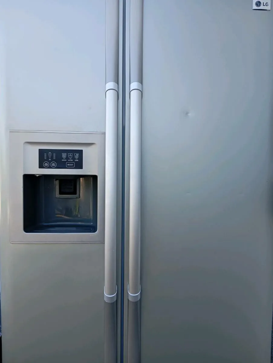Fridge freezer - Image 1