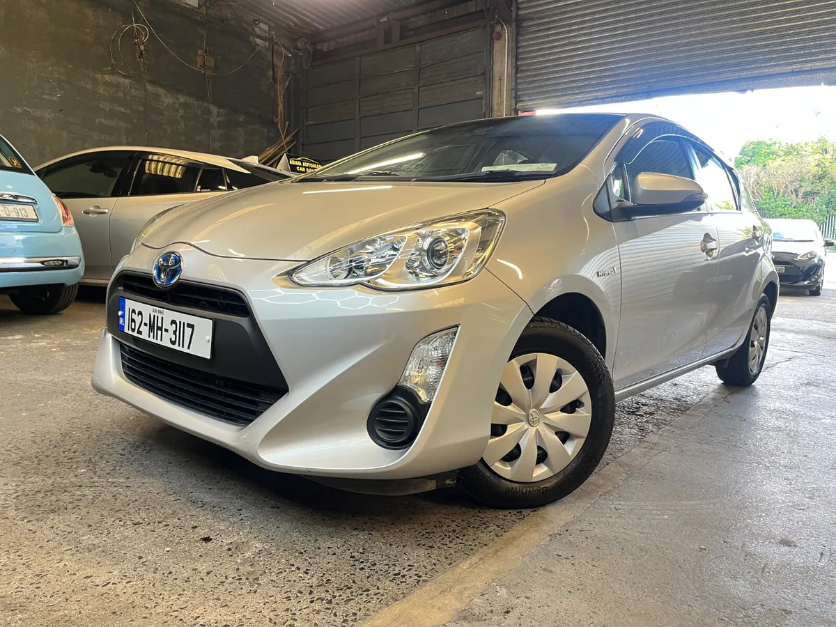 Toyota Aqua 2016 - Image 2
