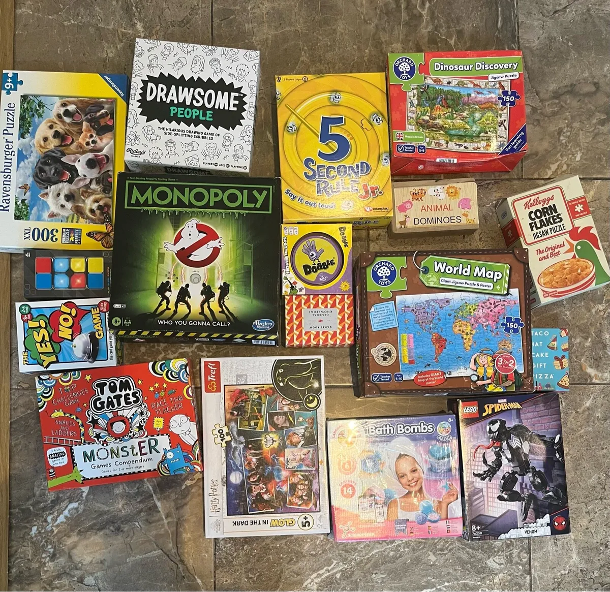 Selection of games, Lego and jigsaws