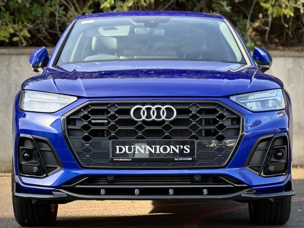 Audi Q5 2024 S LINE 50 TFSI E QUATTRO*GREAT VALUE* - Image 3