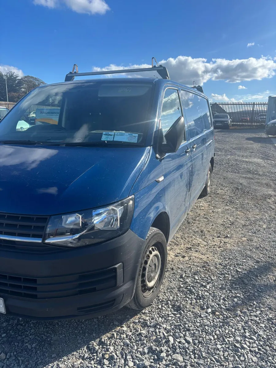 2016 Volkswagen Transporter - Image 1