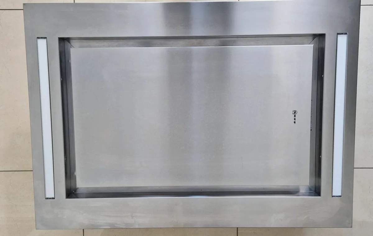 Neff Island cooker hood - Image 1