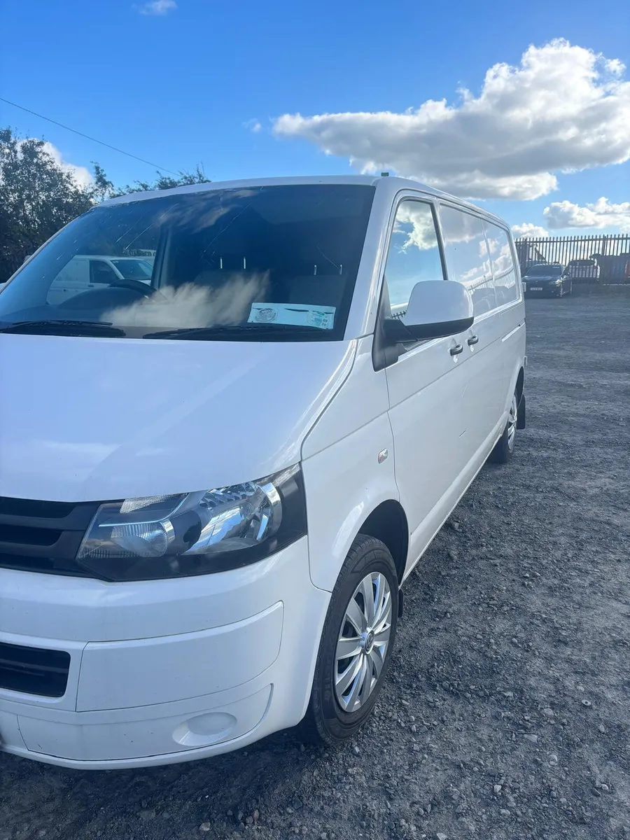 2013 Volkswagen Transporter LWB - Image 2