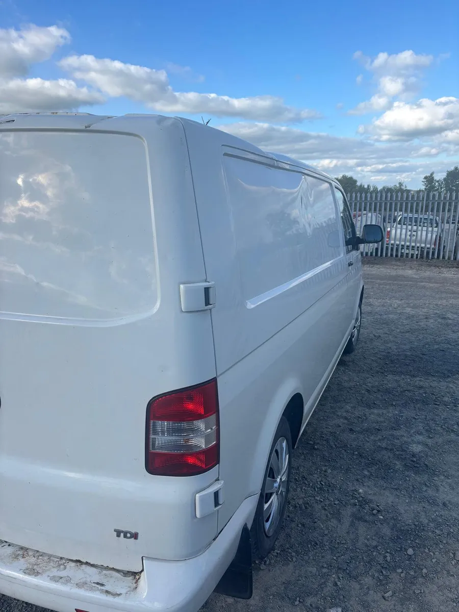 2013 Volkswagen Transporter LWB - Image 4