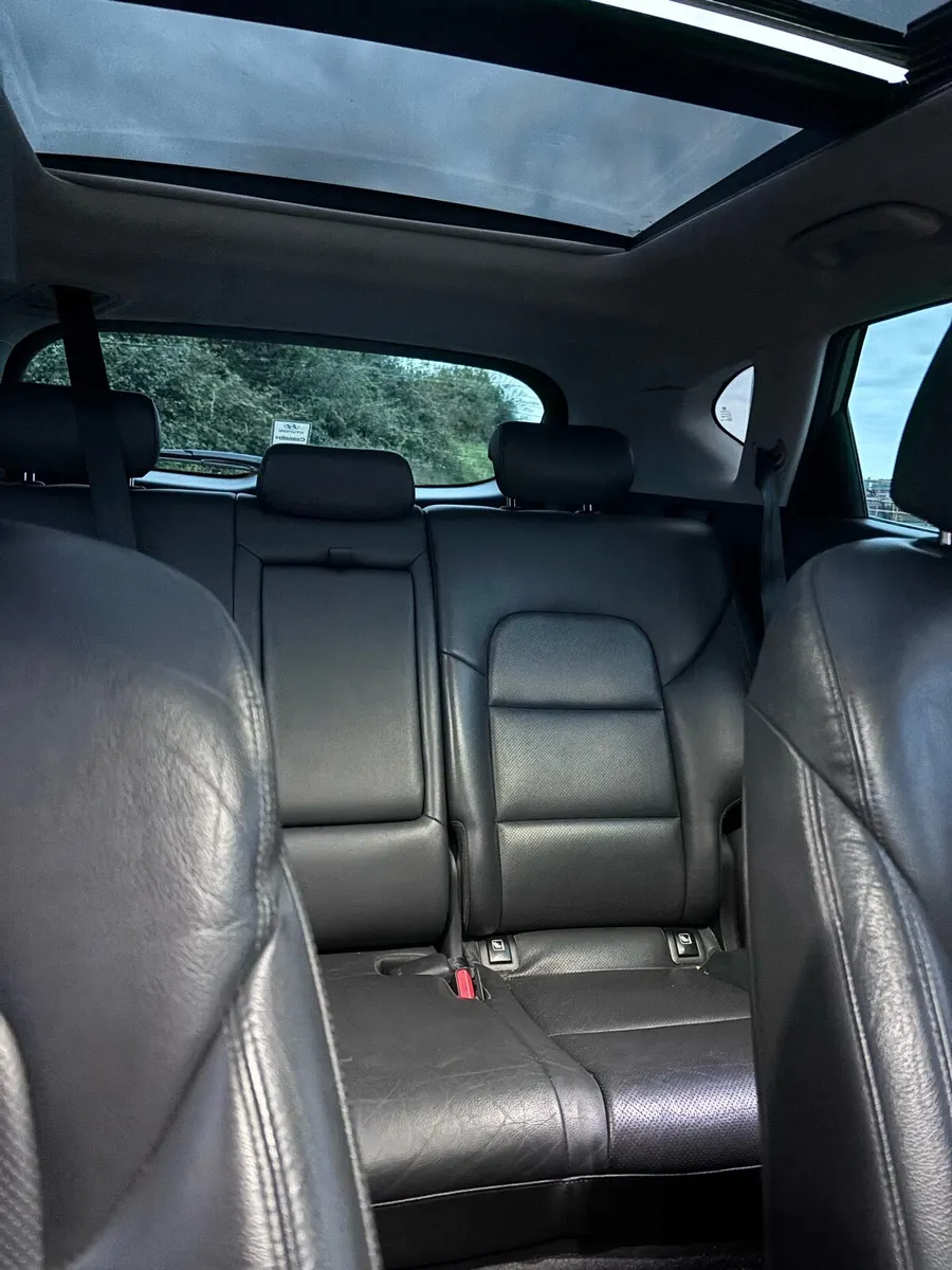 Hyundai Tucson *Premium* model full panoramic - Image 3