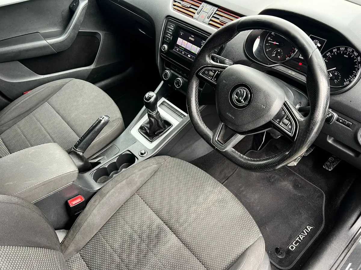 Skoda Octavia 2015 1.6 TDI new nct 4/27 tax 10/25 - Image 4