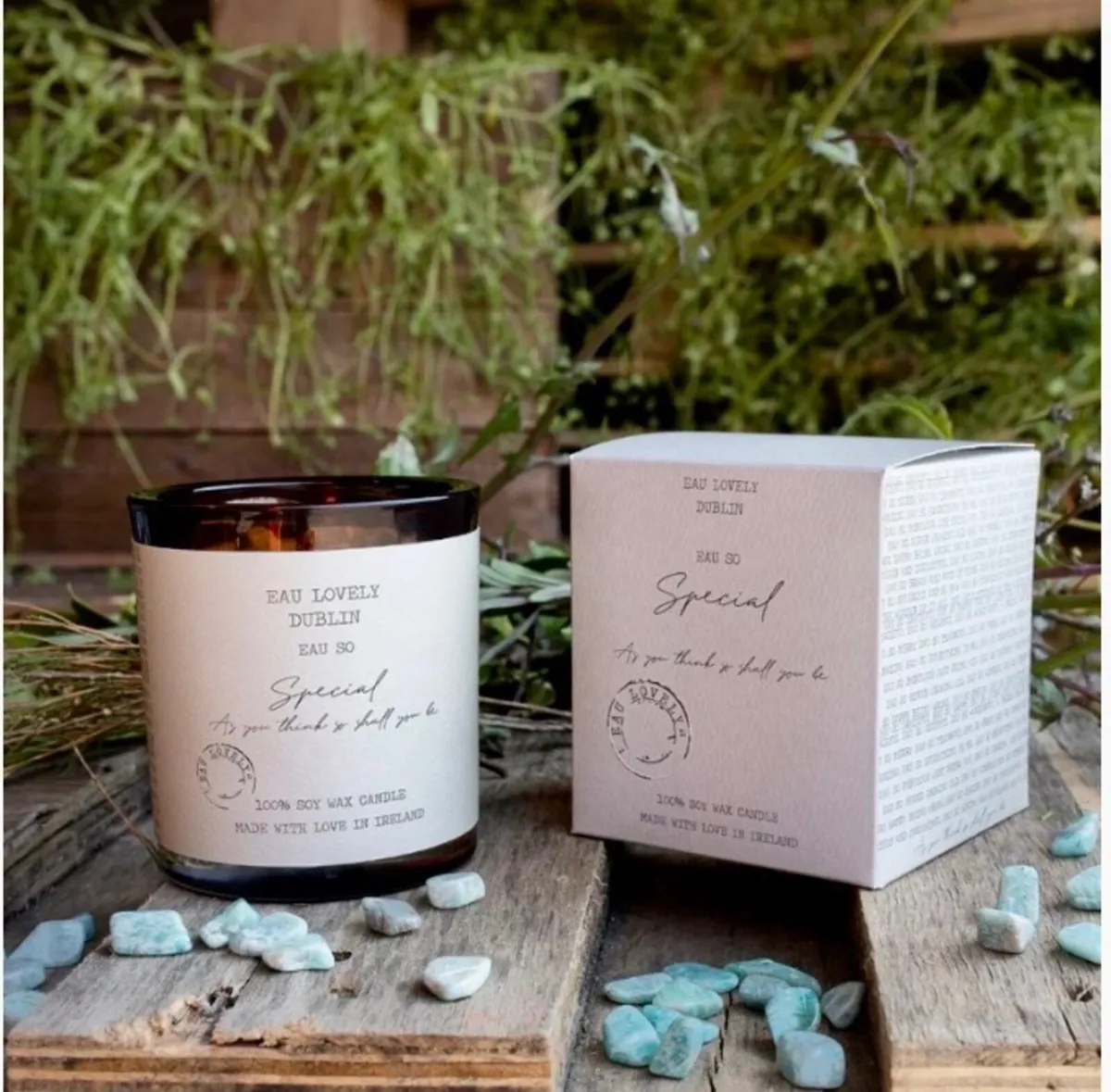 Gorgeous Scented Candle - Image 1