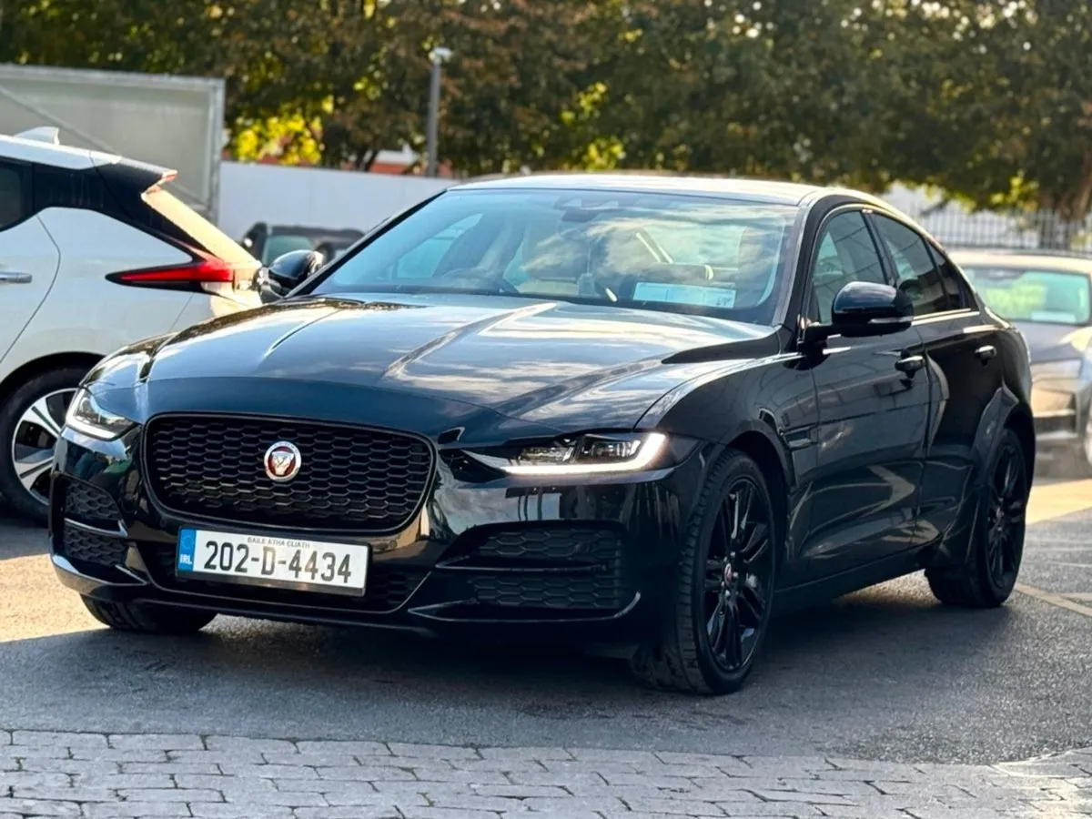 Jaguar XE 2.0d RWD Auto Chequered Flag - Image 1