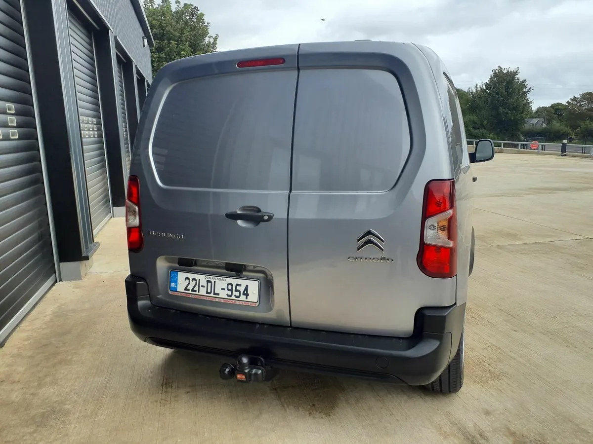 2022 Citroen Berlingo 100 BHP *Camera & Tow Bar* - Image 3