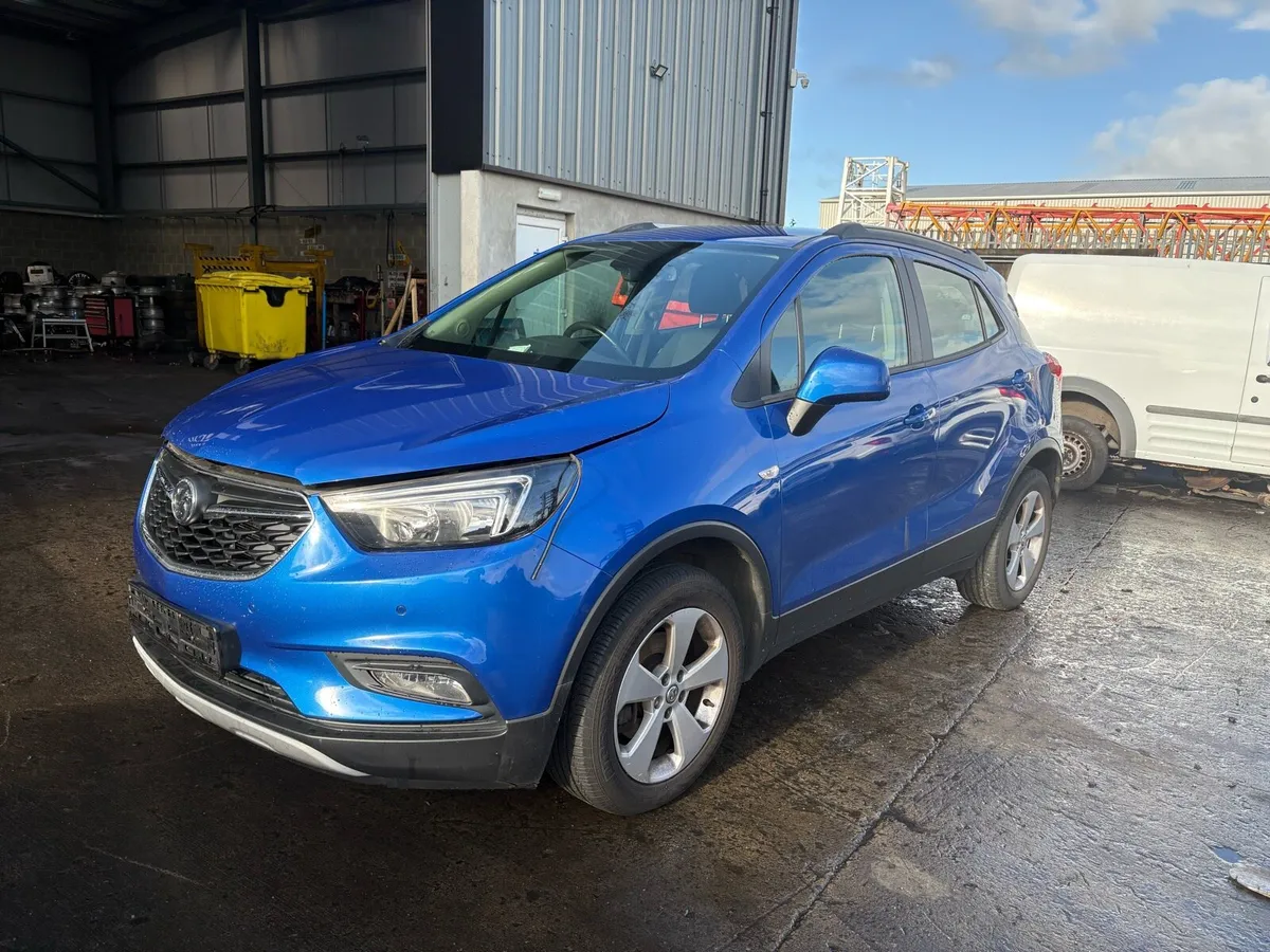 BREAKING PARTS 2017 OPEL MOKKA 1.6 Diesel Manual - Image 2