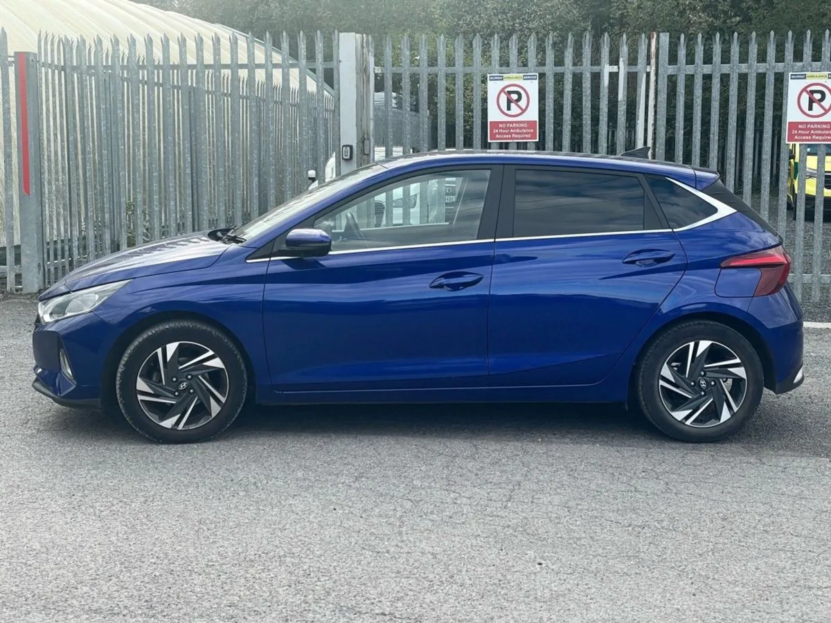 Hyundai i20 1.2i Deluxe Plus  just IN - Image 4
