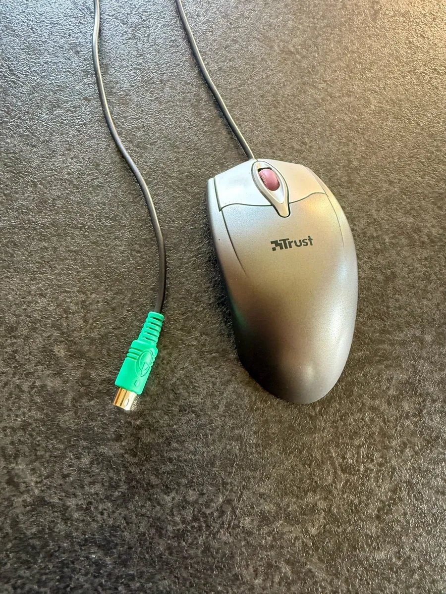 Computer keyboard and mouse - Image 3