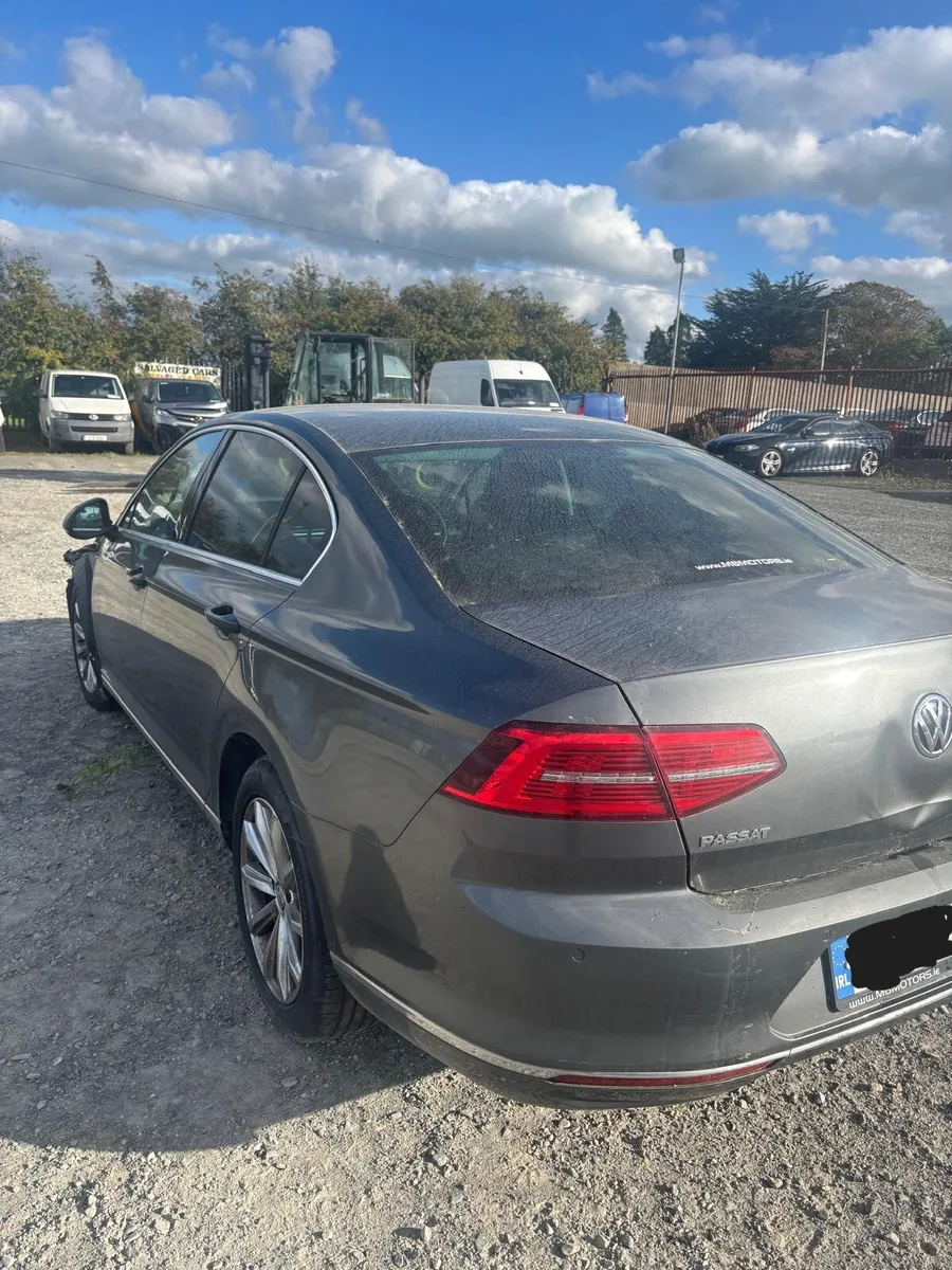 2015 VW Passat - Image 3