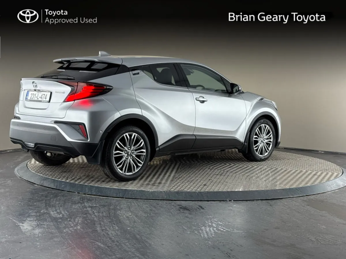 Toyota C-HR HYBRID SOL - Image 2