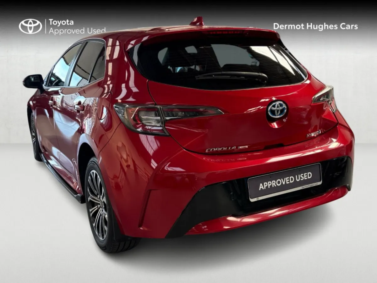 Toyota Corolla HYBRID LUNA H/B 4DR AUTO - Image 2