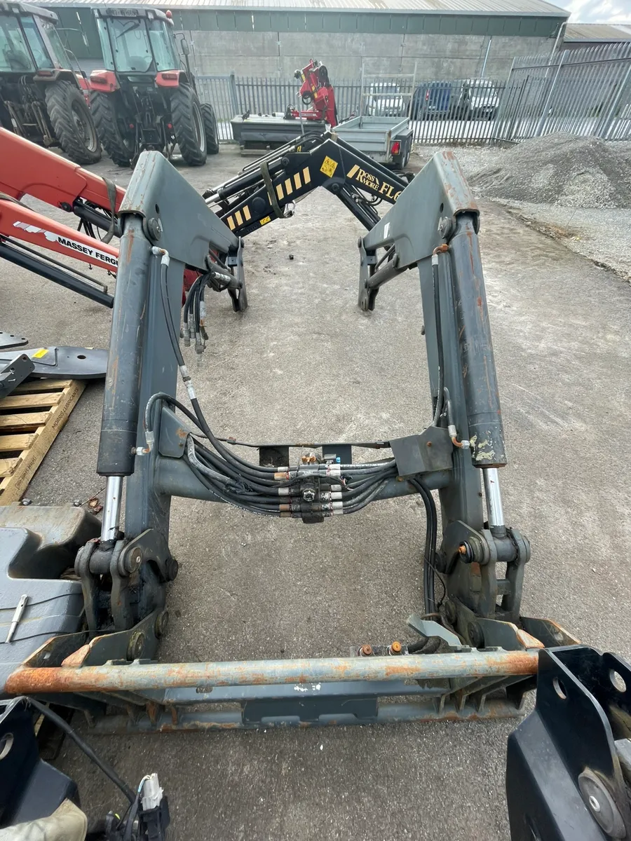 Quicke q41 loader - Image 1