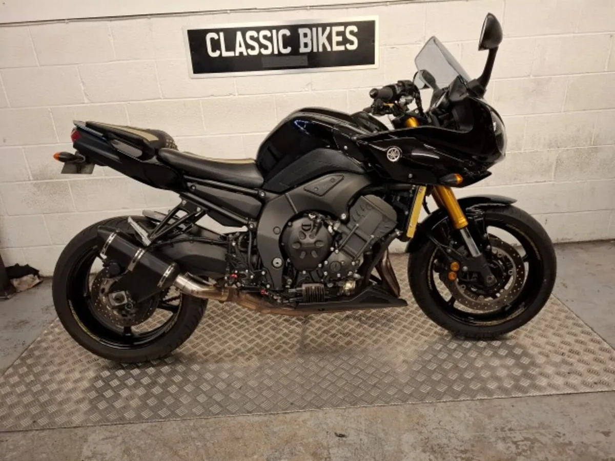 Yamaha FZ8 800 2010 - Image 1