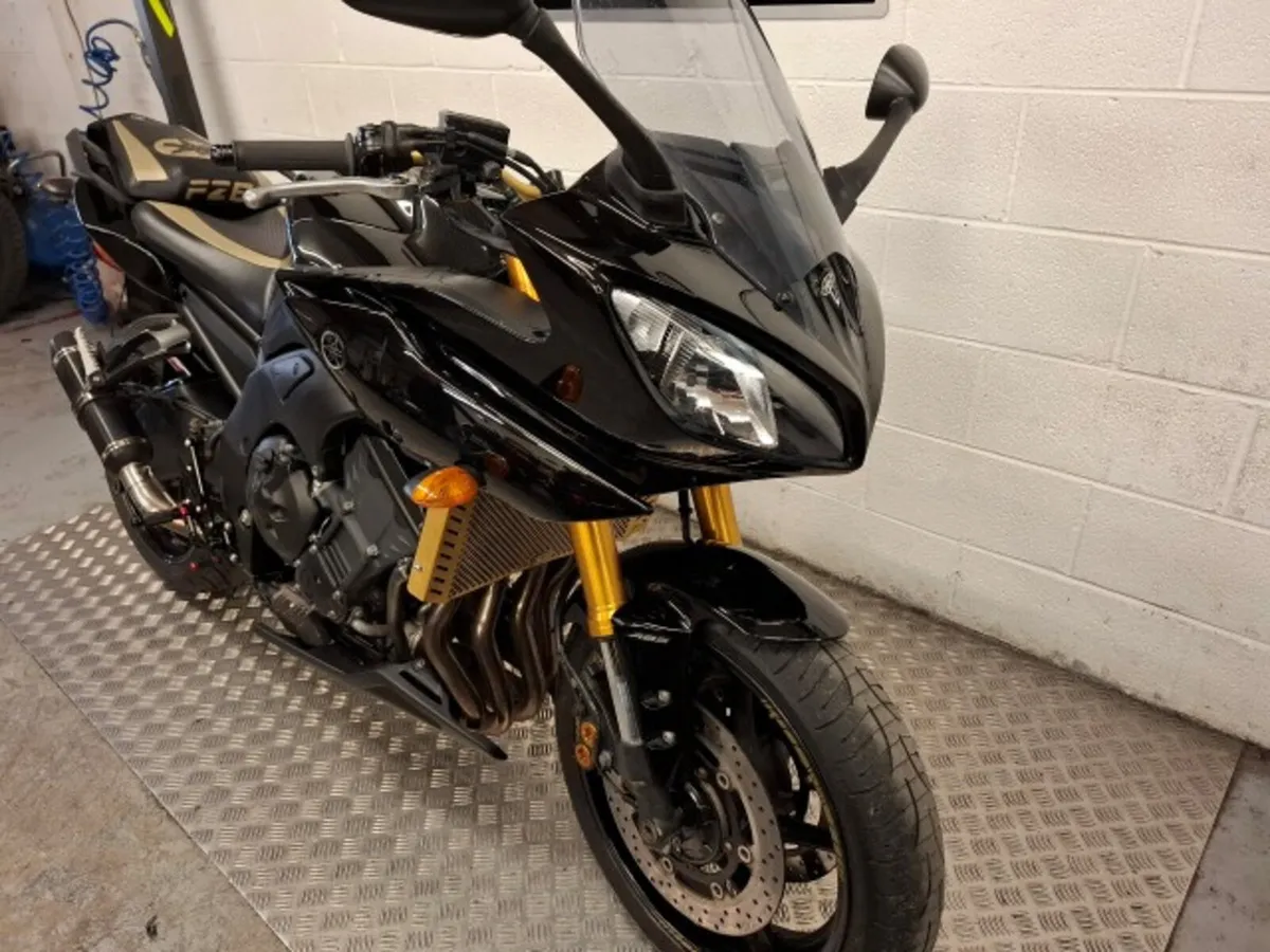 Yamaha FZ8 800 2010 - Image 2
