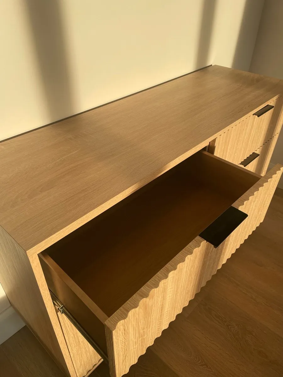 Onslo 6 Drawer Unit + Side Table - Image 3