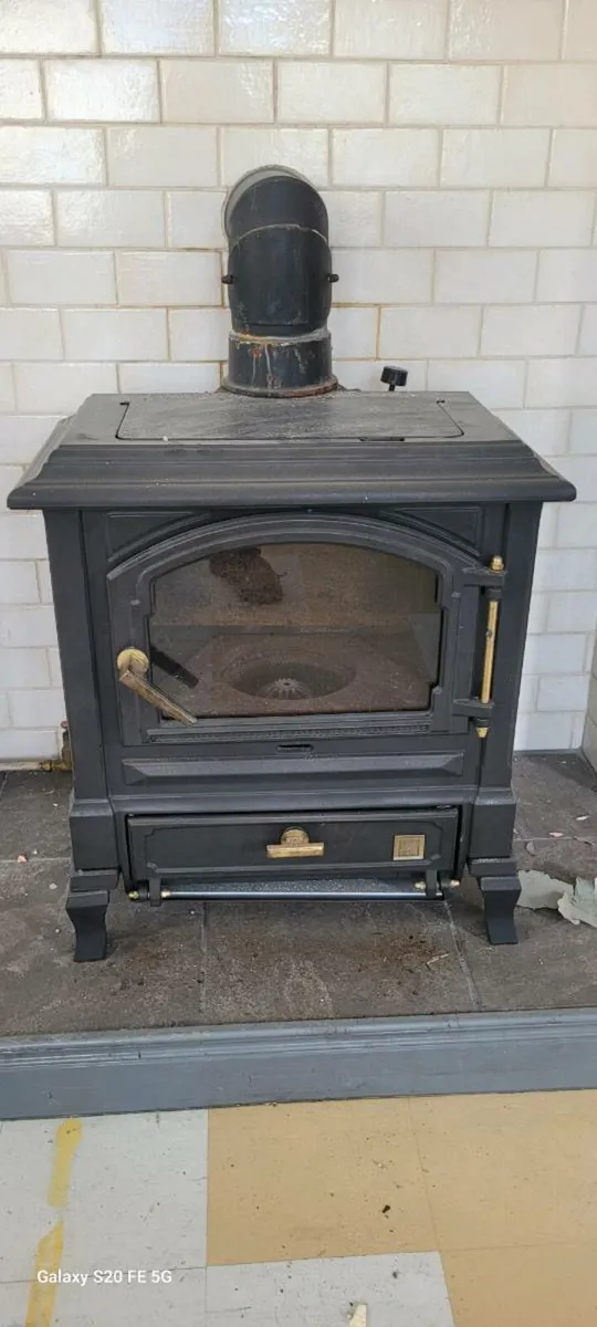 Oil stove - Image 1