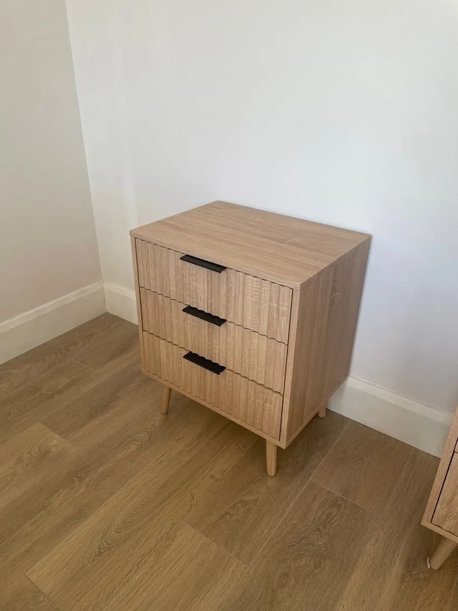 Onslo 6 Drawer Unit + Side Table - Image 4