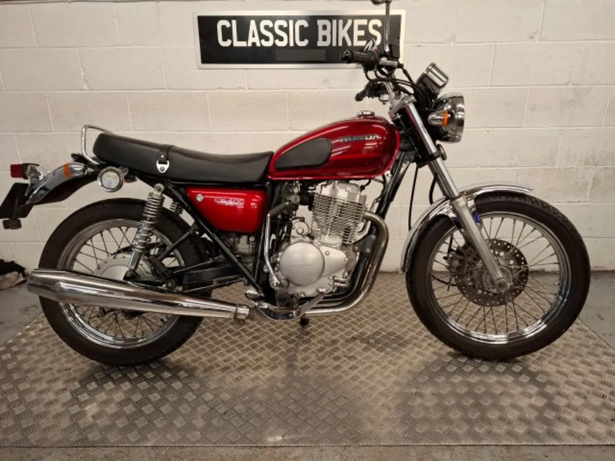 Honda CB400 SS 2006 - Image 1