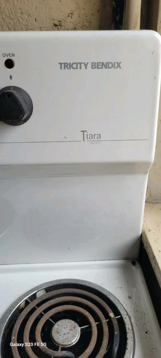Electric oven - Image 2
