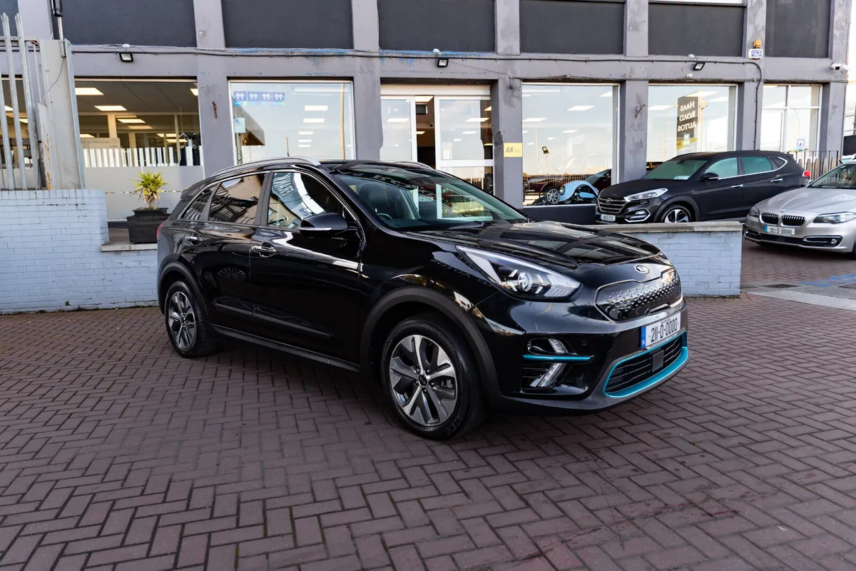 KIA E-NIRO 150KW 64KWH 3EDITION 5DR ESTATE 52,000K - Image 1