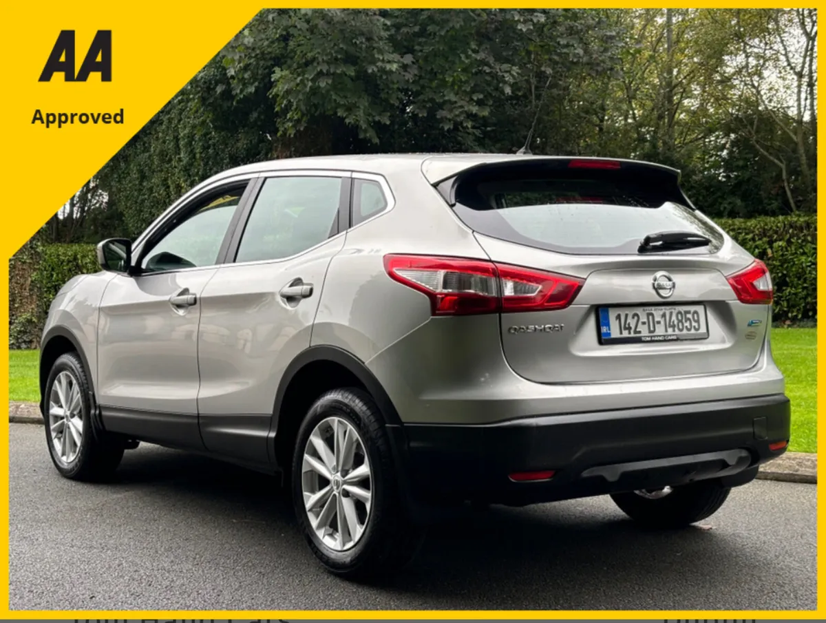Nissan Qashqai 1.5 DCI SV 2014 *LOW KLMS* - Image 3