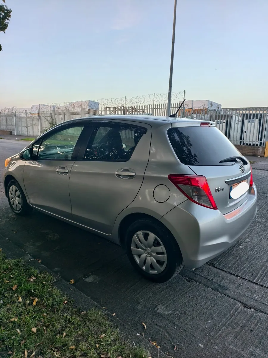 Automatic Toyota Vitz 72k km TAX 01/26 NCT 01/26 - Image 3